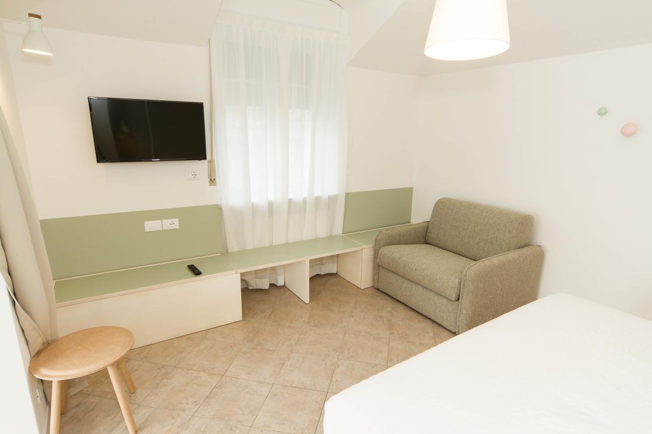 Residence Villa Ombrosa Споторно Экстерьер фото